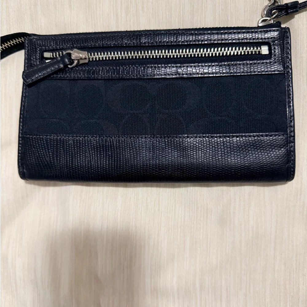 Coach Signature Wristlet - Picture 6 of 13